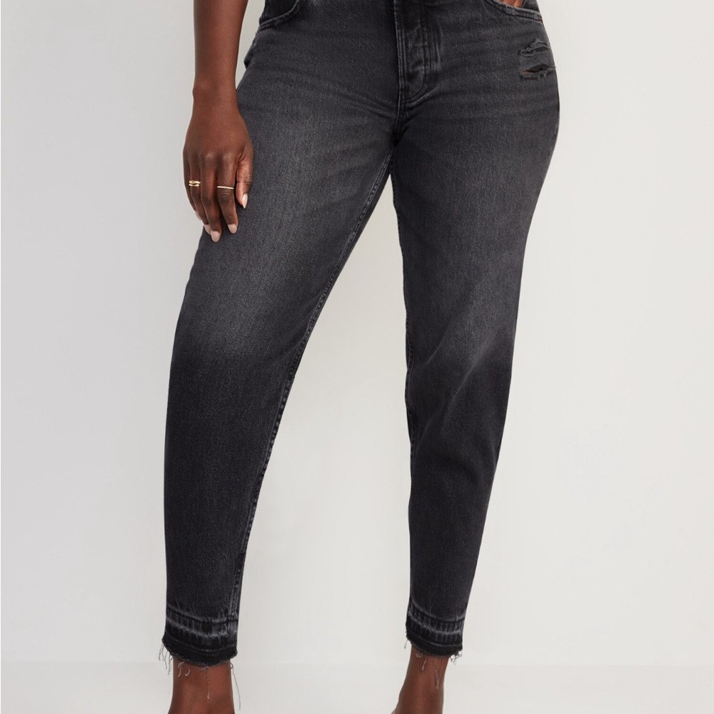 Old Navy Black Slouchy Tapered Distressed Jeans